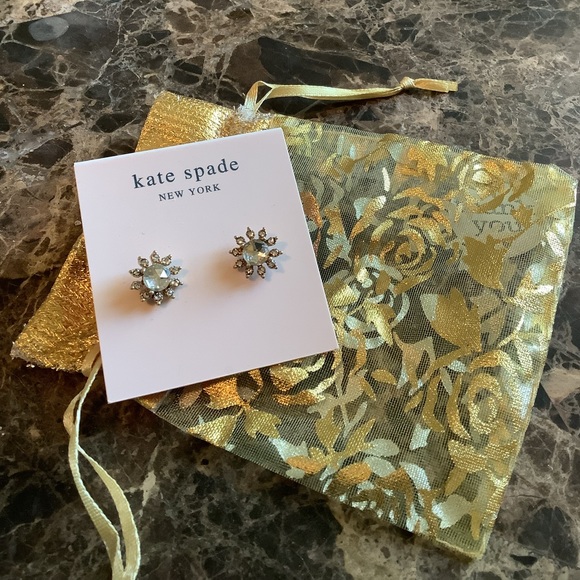 Kate Spade Reversible Daisy/Jumbo Pearl Earrings - Picture 3 of 4